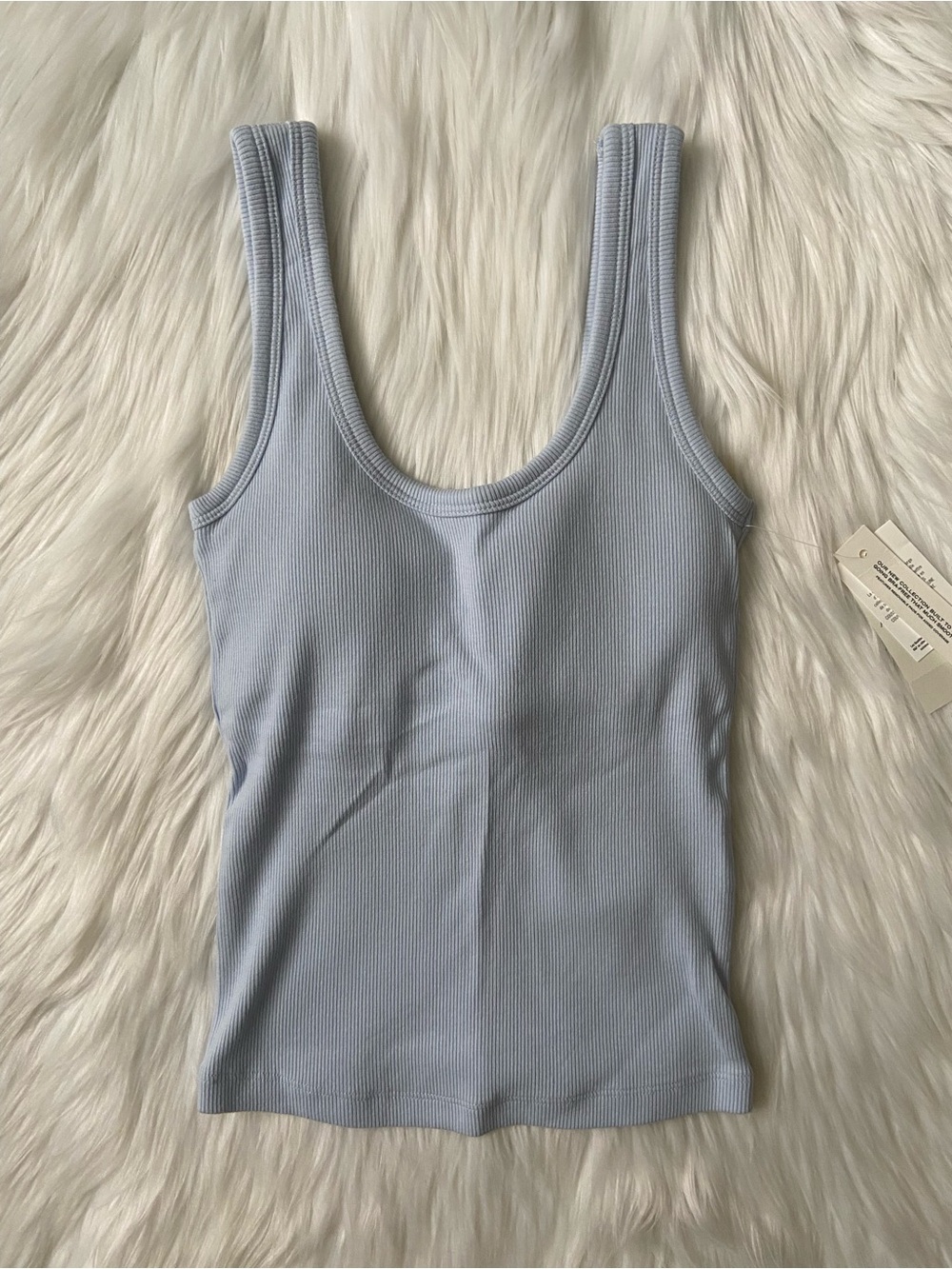 bra-free rib scoopneck tank